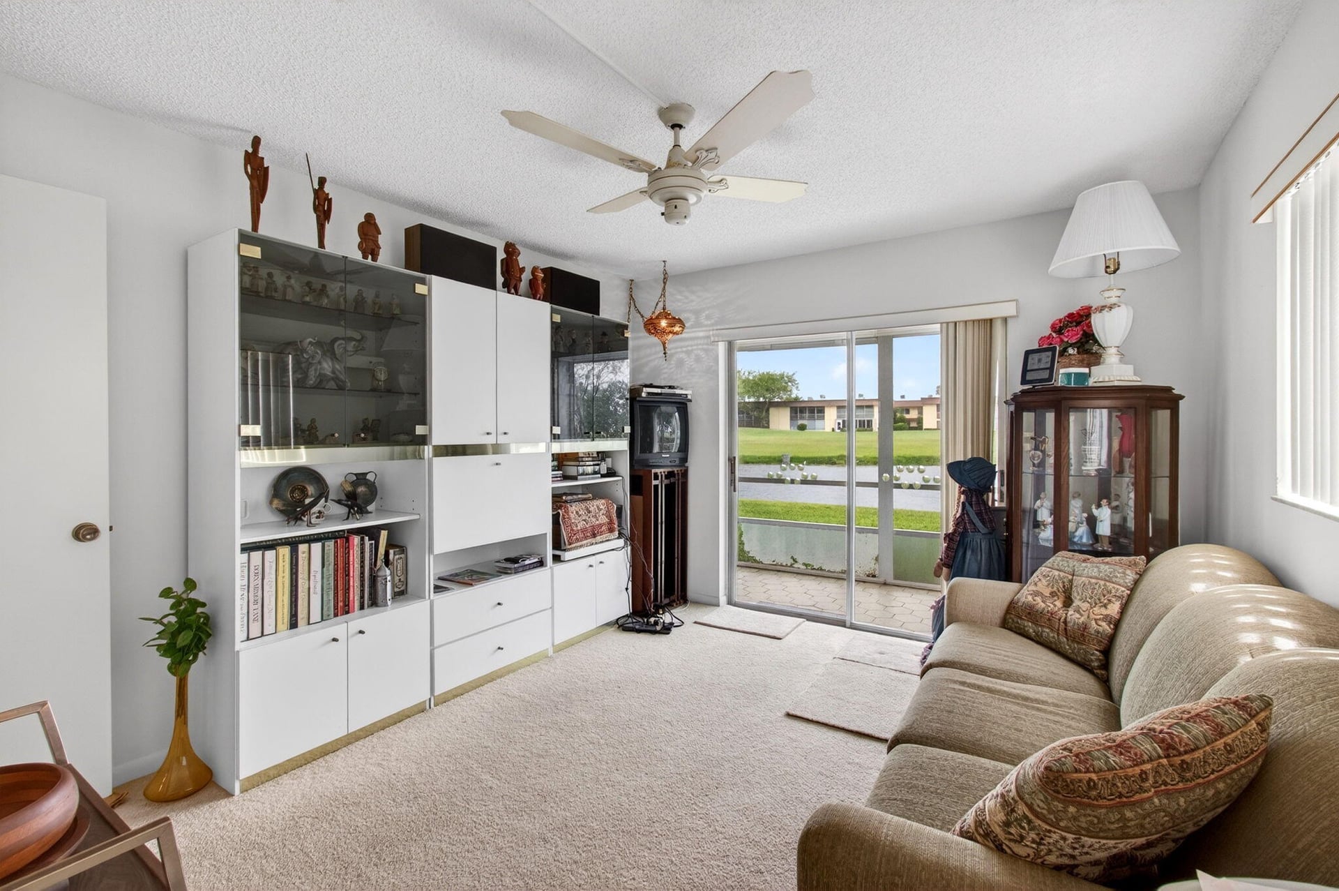  Unit H photo 21