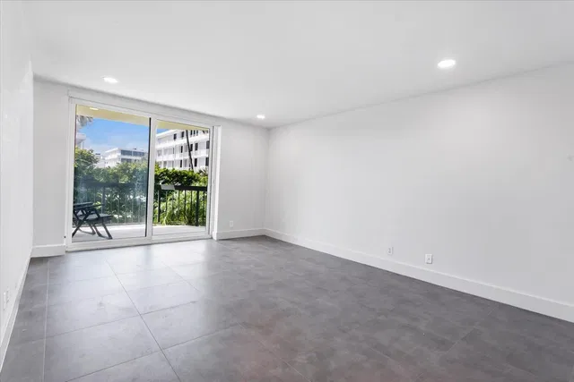 South Palm Beach Unit 203s photo 9