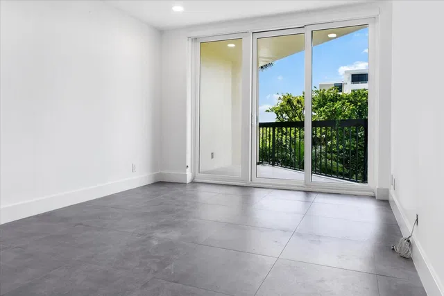 South Palm Beach Unit 203s photo 13
