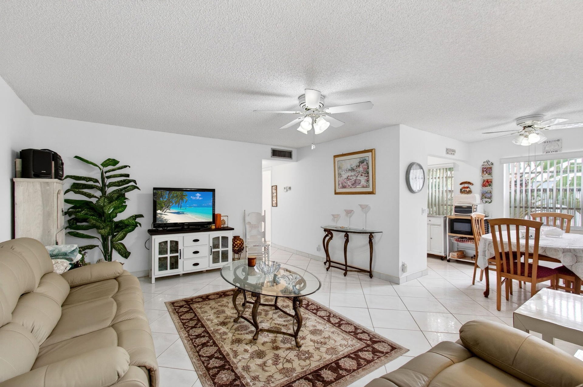  Residence photo 8