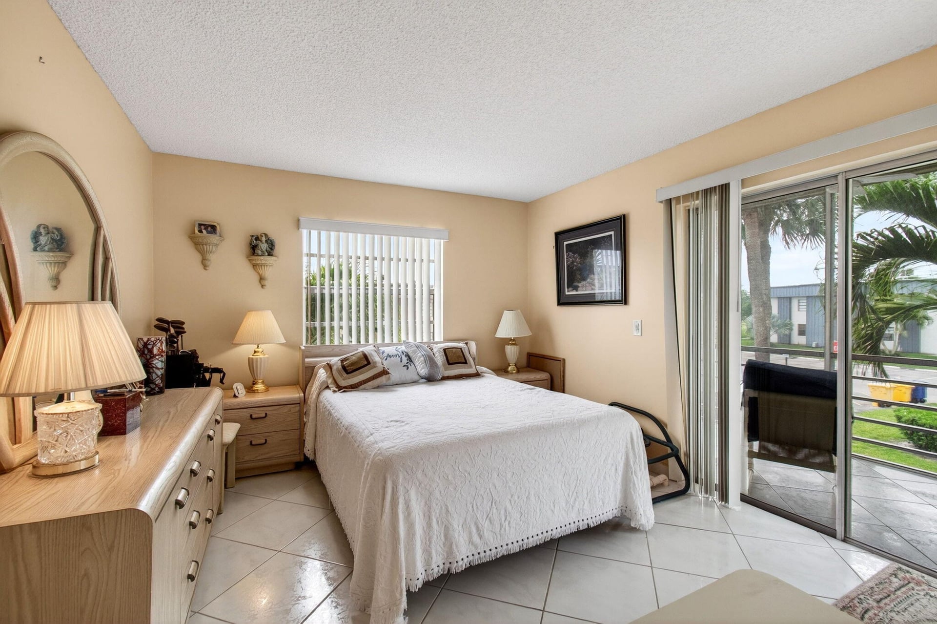  Residence photo 25