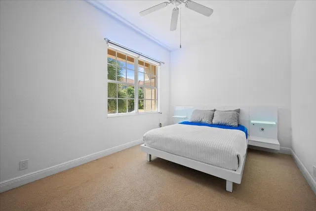 Residence photo 17