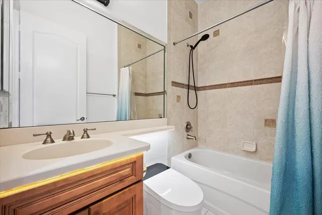 Residence photo 18