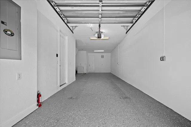 Residence photo 22
