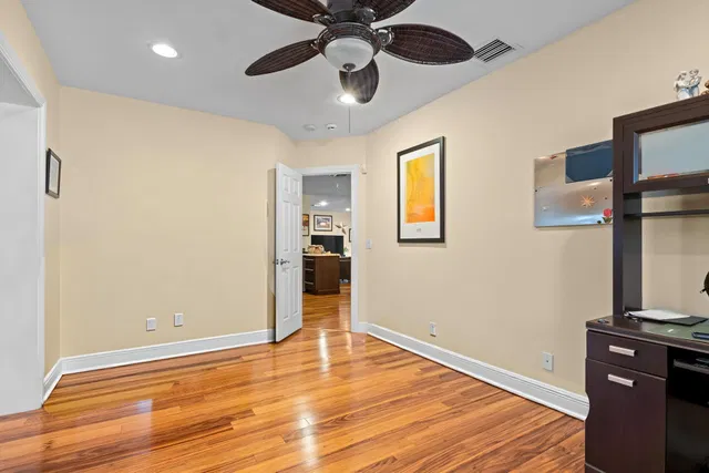 Residence photo 13