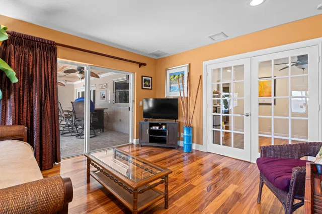 Residence photo 15