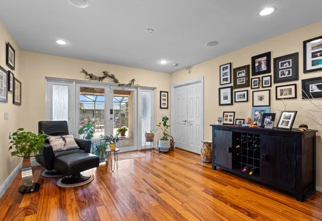 Residence photo 17