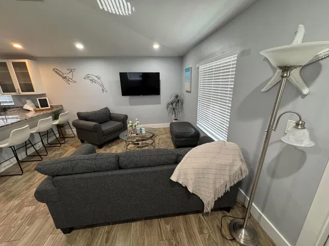 Residence photo 3