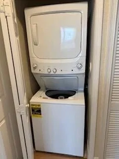 Unit 207 photo 15