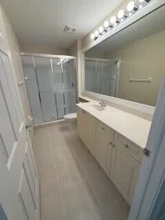 Unit 207 photo 17