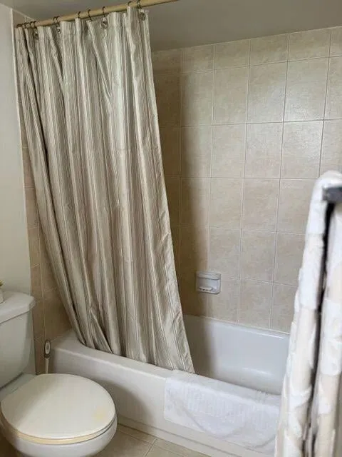 Unit 205 photo 15