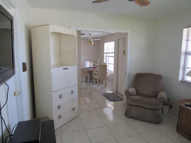Unit 201 photo 24