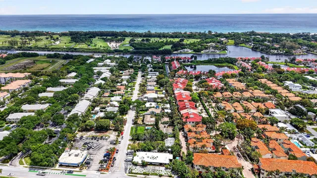 Palm Trail Delray Beach Residence photo 13