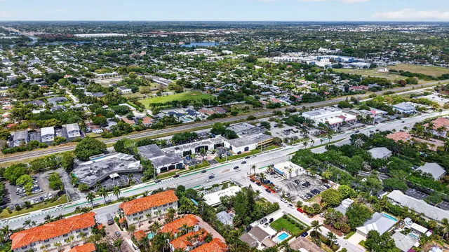 Palm Trail Delray Beach Residence photo 15