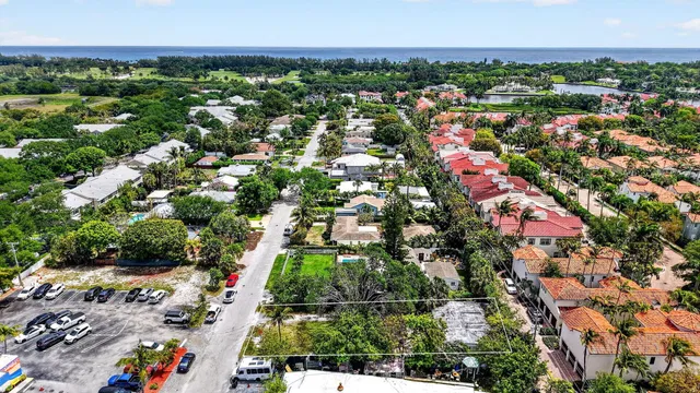Palm Trail Delray Beach Residence photo 17