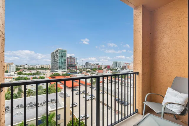 The Tower Condominium at Cityplace Unit 1006 photo 11