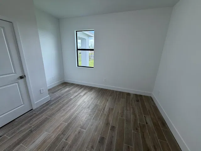 Residence photo 9