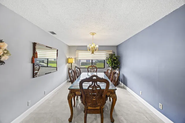  Unit 1601 photo 17