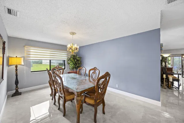  Unit 1601 photo 19