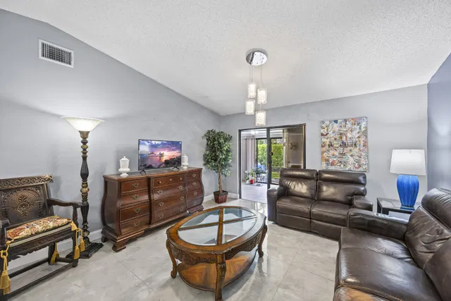  Unit 1601 photo 26