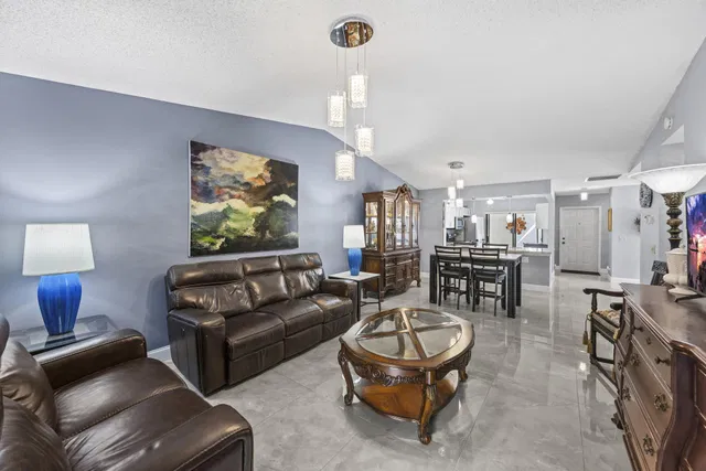  Unit 1601 photo 27