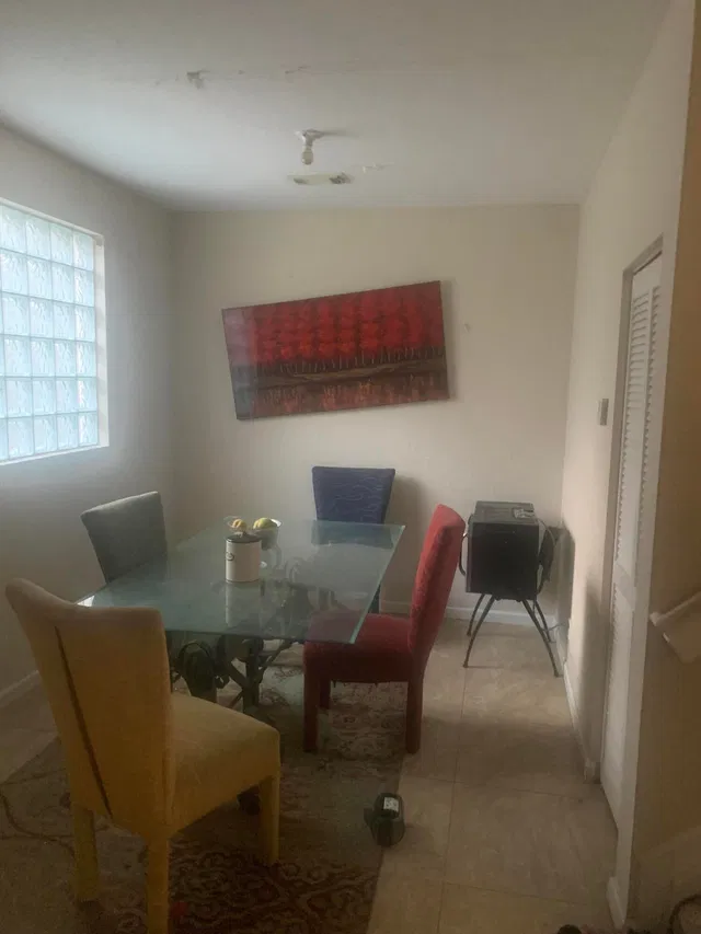 Residence photo 12