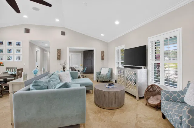 Caribbean Keys Residence photo 12