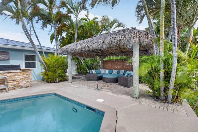 Caribbean Keys Residence photo 40