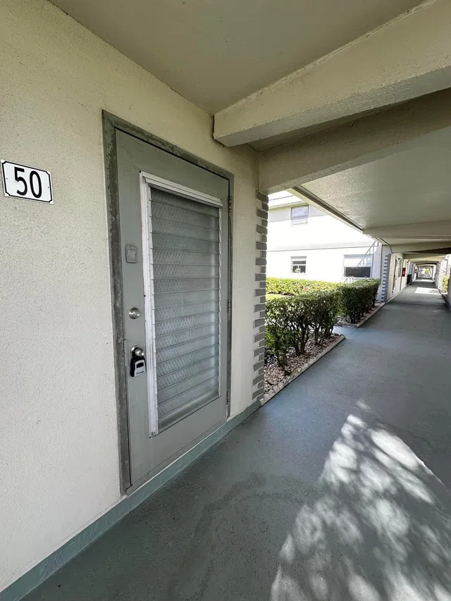  Unit B photo 13