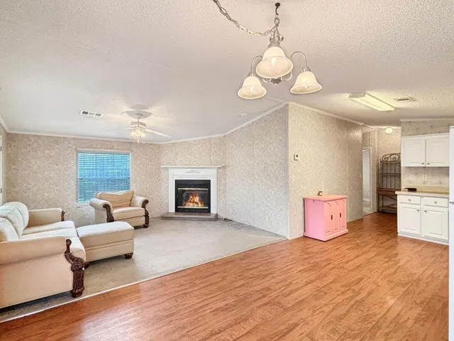  Residence photo 5