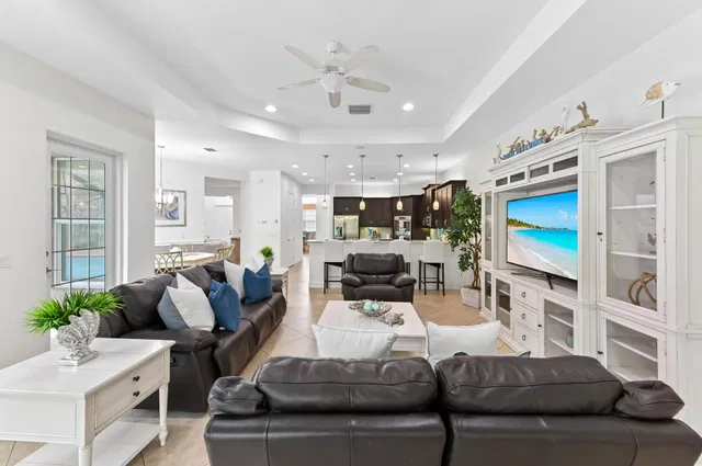 Residence photo 18
