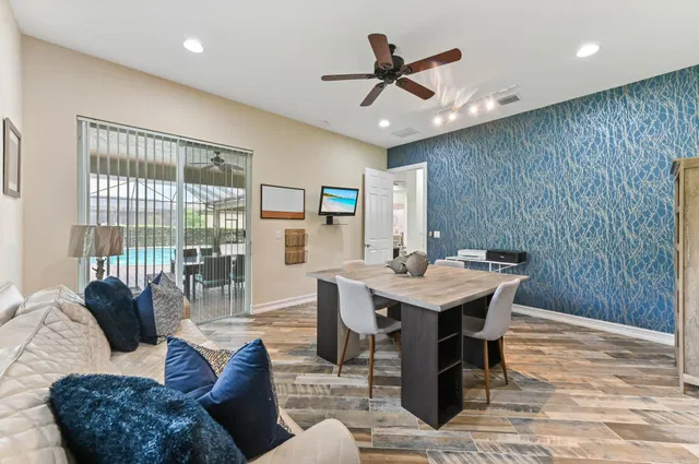 Residence photo 19