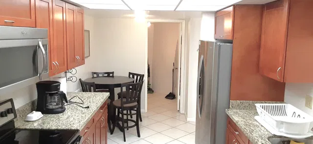  Unit 6404 photo 6