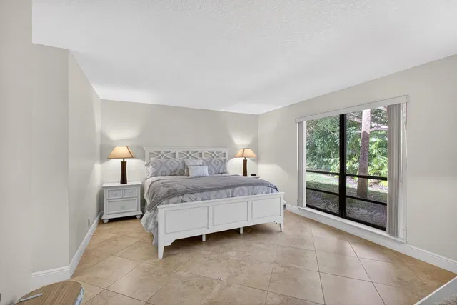 PGA National Palm Beach Gardens Residence photo 12