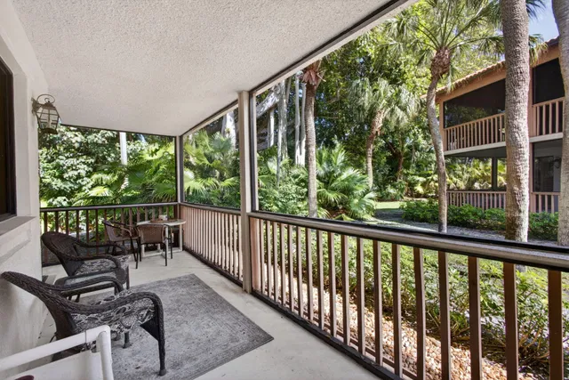 PGA National Palm Beach Gardens Residence photo 27