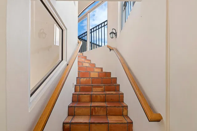  Residence photo 61