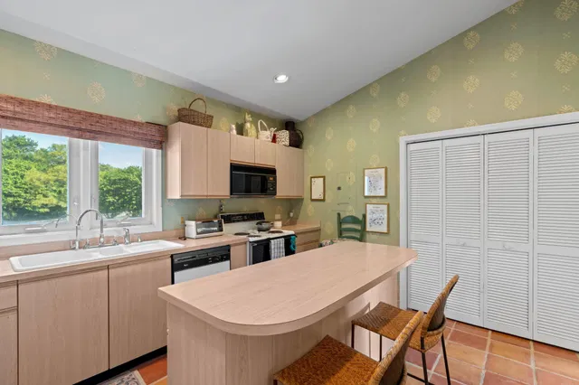  Residence photo 75