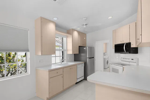 Residence photo 5