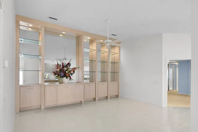 Residence photo 10