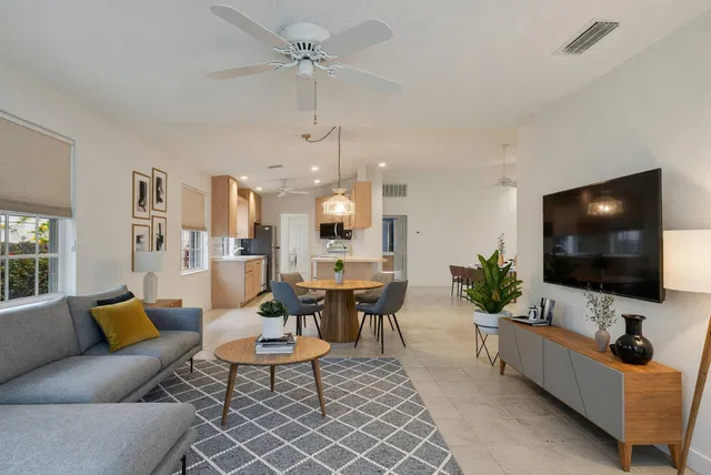 Residence photo 14