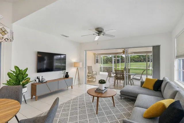 Residence photo 15