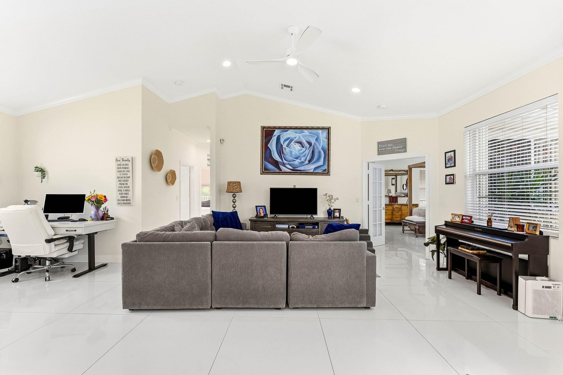 Residence photo 8