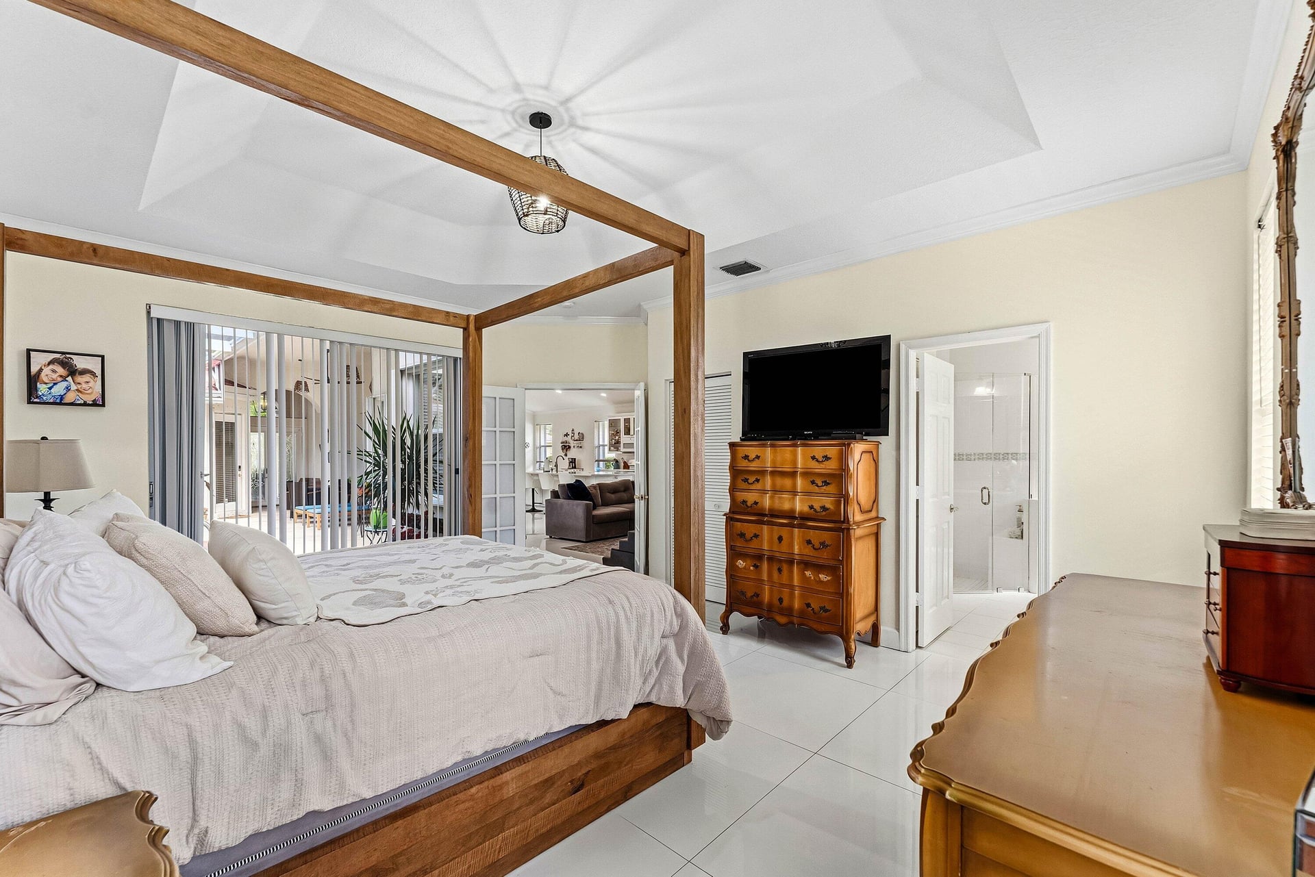 Residence photo 19