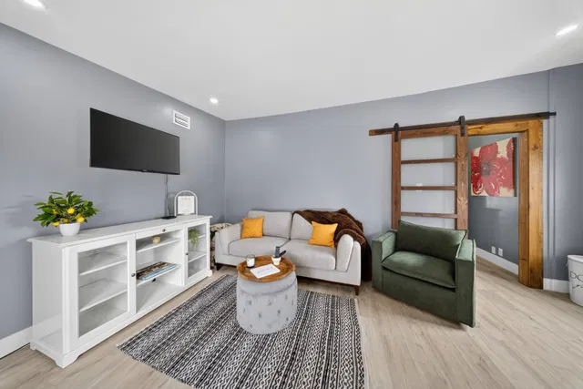 Residence photo 17