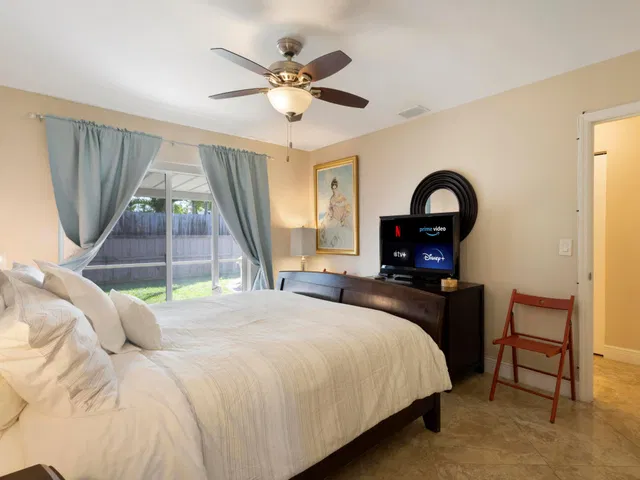 West Palm Beach Unit 1 photo 13