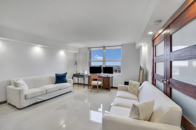 2295 S Ocean Palm Beach Unit 619 photo 15