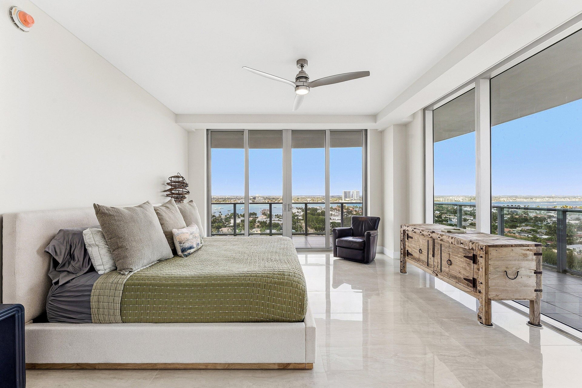 Amrit Ocean Resort & Residences Unit 1702p photo 13