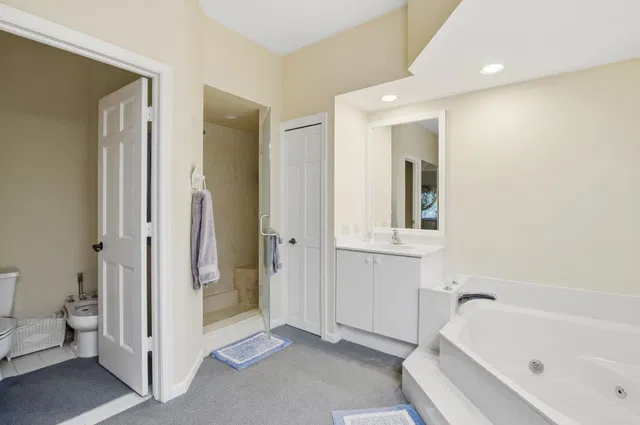 Residence photo 48