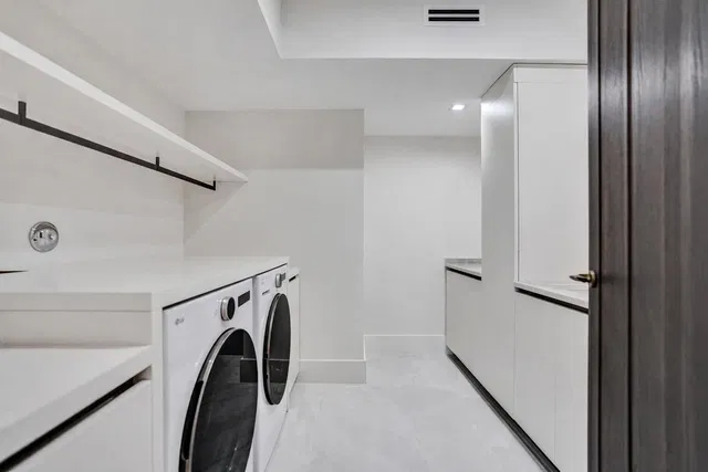 Residence photo 25