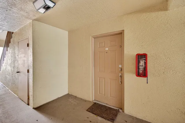 Unit 105 photo 2